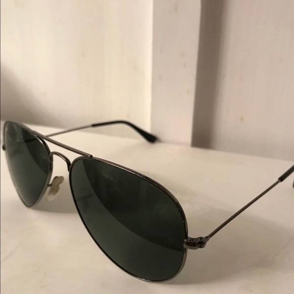 Ray Ban Aviators - Picture 2 of 3